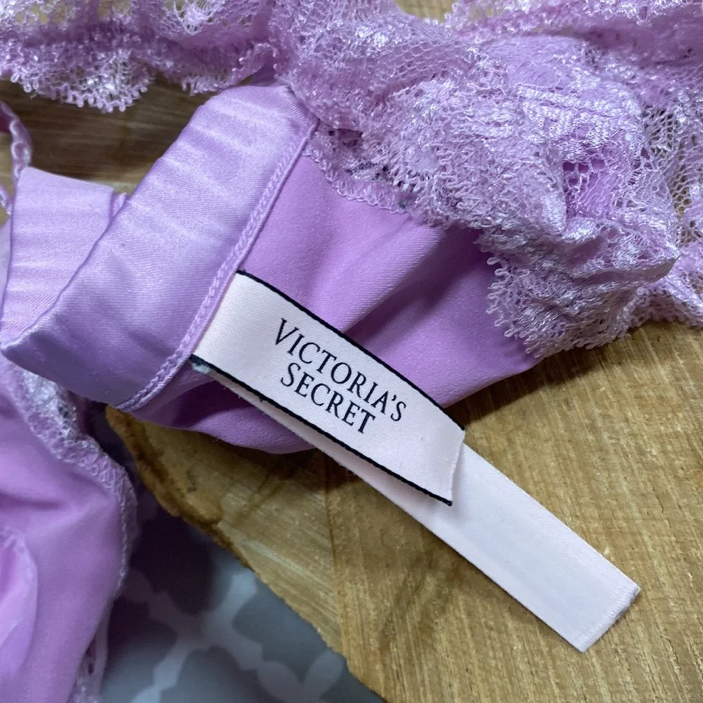 Victoria Secret. Size Small. - Picture 2 of 4